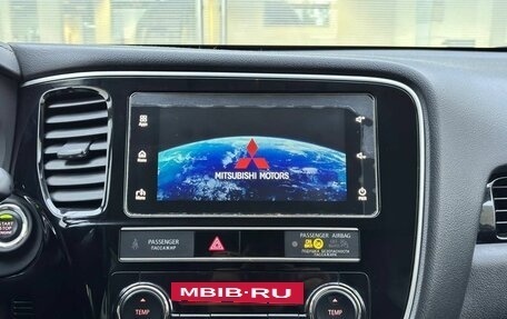 Mitsubishi Outlander III рестайлинг 3, 2018 год, 2 049 000 рублей, 15 фотография