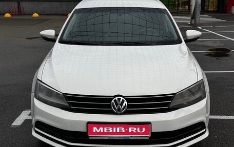 Volkswagen Jetta VI, 2015 год, 750 000 рублей, 1 фотография