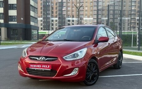 Hyundai Solaris II рестайлинг, 2013 год, 898 000 рублей, 1 фотография