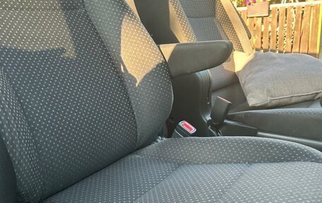 Toyota Spade, 2015 год, 1 100 000 рублей, 2 фотография