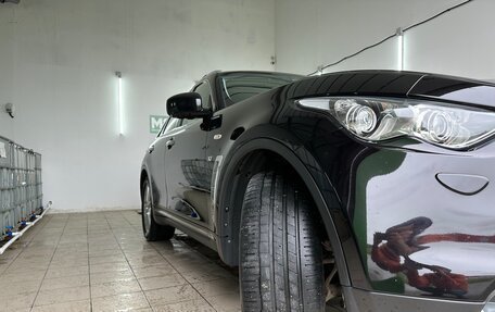 Infiniti QX70, 2014 год, 2 900 000 рублей, 4 фотография
