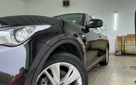Infiniti QX70, 2014 год, 2 900 000 рублей, 6 фотография
