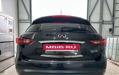 Infiniti QX70, 2014 год, 2 900 000 рублей, 10 фотография