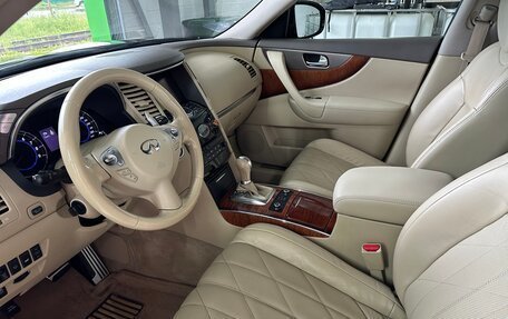 Infiniti QX70, 2014 год, 2 900 000 рублей, 14 фотография
