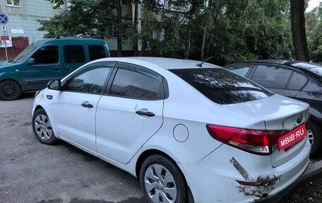 KIA Rio III рестайлинг, 2016 год, 350 000 рублей, 3 фотография