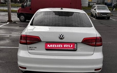 Volkswagen Jetta VI, 2015 год, 750 000 рублей, 6 фотография