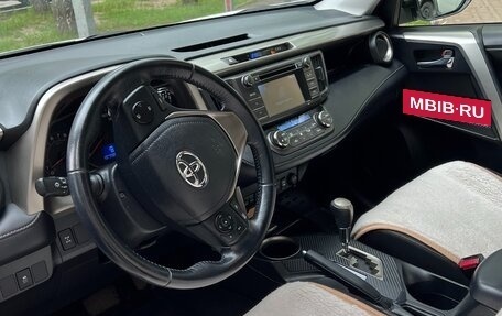 Toyota RAV4, 2013 год, 1 900 000 рублей, 3 фотография
