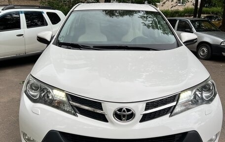 Toyota RAV4, 2013 год, 1 900 000 рублей, 6 фотография