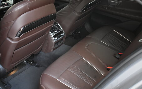 BMW 7 серия, 2019 год, 5 950 000 рублей, 11 фотография