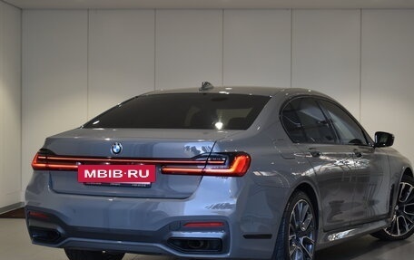 BMW 7 серия, 2019 год, 5 950 000 рублей, 2 фотография