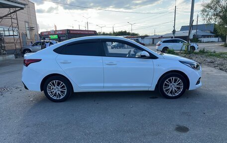 Hyundai Solaris II рестайлинг, 2019 год, 1 250 000 рублей, 4 фотография