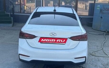 Hyundai Solaris II рестайлинг, 2017 год, 111 111 112 рублей, 3 фотография