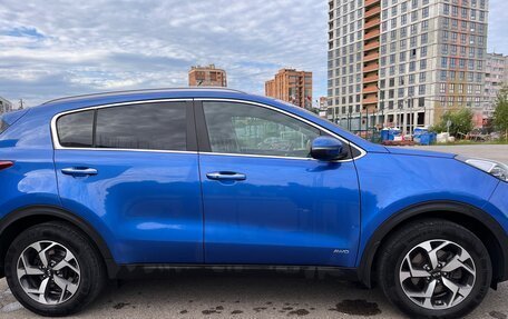 KIA Sportage IV рестайлинг, 2021 год, 2 800 000 рублей, 4 фотография
