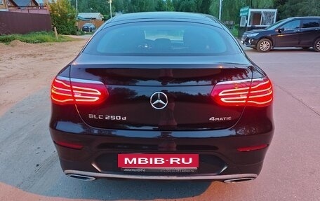 Mercedes-Benz GLC Coupe, 2017 год, 3 250 000 рублей, 5 фотография