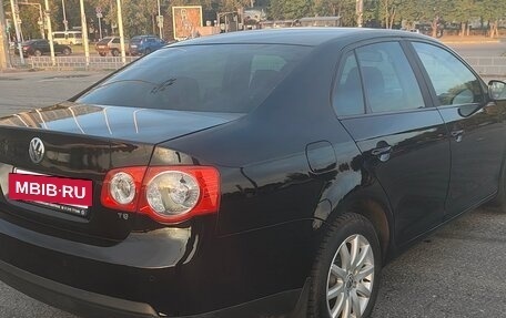 Volkswagen Jetta VI, 2010 год, 679 000 рублей, 5 фотография