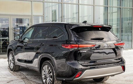 Toyota Highlander, 2024 год, 6 490 000 рублей, 9 фотография