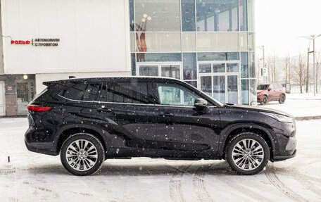 Toyota Highlander, 2024 год, 6 490 000 рублей, 6 фотография