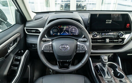 Toyota Highlander, 2024 год, 6 490 000 рублей, 16 фотография