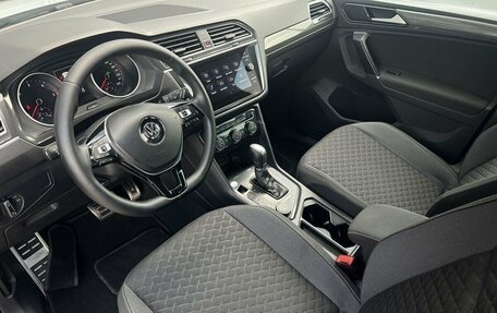 Volkswagen Tiguan II, 2018 год, 1 990 000 рублей, 9 фотография