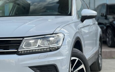 Volkswagen Tiguan II, 2018 год, 1 990 000 рублей, 5 фотография