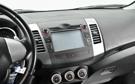 Mitsubishi Outlander III рестайлинг 3, 2008 год, 995 000 рублей, 9 фотография