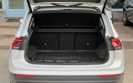 Volkswagen Tiguan II, 2018 год, 1 990 000 рублей, 34 фотография