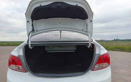 Hyundai Solaris II рестайлинг, 2012 год, 850 000 рублей, 5 фотография