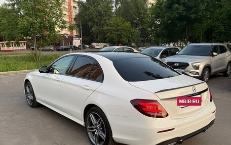 Mercedes-Benz E-Класс, 2019 год, 3 750 000 рублей, 5 фотография