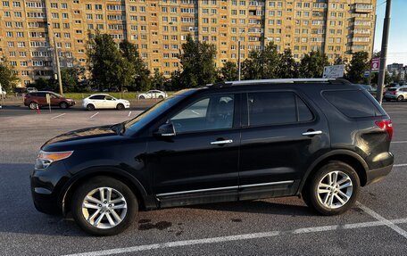 Ford Explorer VI, 2013 год, 1 250 000 рублей, 2 фотография