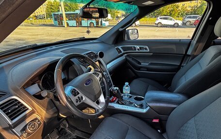 Ford Explorer VI, 2013 год, 1 250 000 рублей, 9 фотография