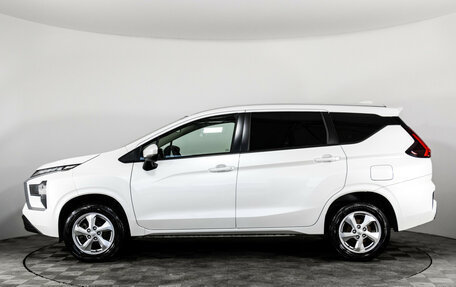 Mitsubishi Xpander, 2023 год, 2 249 000 рублей, 8 фотография