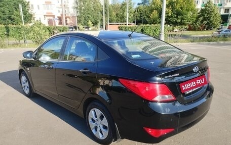 Hyundai Solaris II рестайлинг, 2016 год, 1 300 000 рублей, 3 фотография