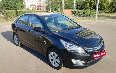 Hyundai Solaris II рестайлинг, 2016 год, 1 300 000 рублей, 2 фотография