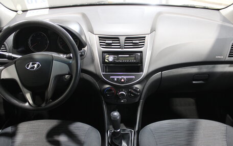 Hyundai Solaris II рестайлинг, 2015 год, 769 000 рублей, 9 фотография