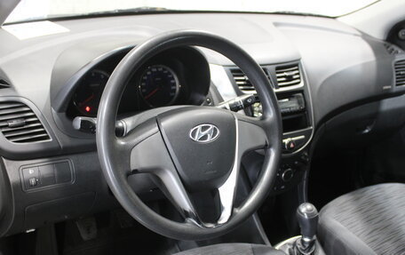 Hyundai Solaris II рестайлинг, 2015 год, 769 000 рублей, 10 фотография