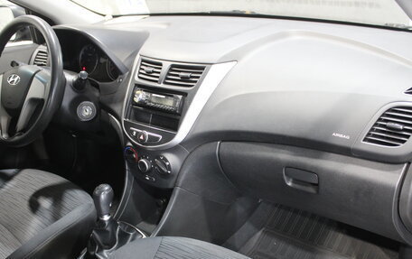 Hyundai Solaris II рестайлинг, 2015 год, 769 000 рублей, 11 фотография