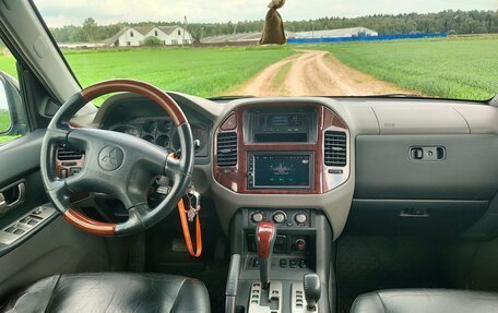 Mitsubishi Pajero III рестайлинг, 2003 год, 1 200 000 рублей, 13 фотография