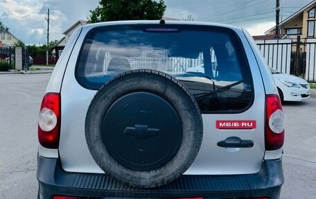 Chevrolet Niva I рестайлинг, 2011 год, 395 000 рублей, 6 фотография