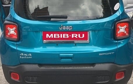 Jeep Renegade I рестайлинг, 2022 год, 1 850 000 рублей, 3 фотография