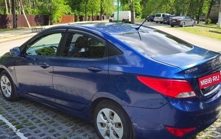 Hyundai Solaris II рестайлинг, 2015 год, 505 000 рублей, 2 фотография