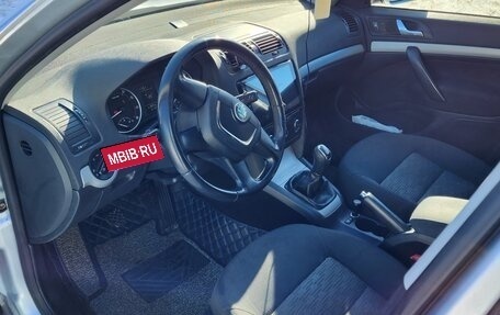 Skoda Octavia, 2011 год, 585 000 рублей, 10 фотография