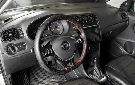 Volkswagen Polo VI (EU Market), 2016 год, 1 057 900 рублей, 3 фотография