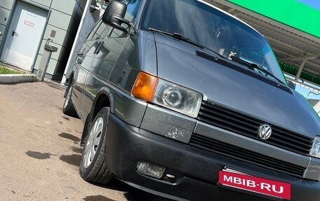 Volkswagen Caravelle T4, 1994 год, 800 000 рублей, 5 фотография