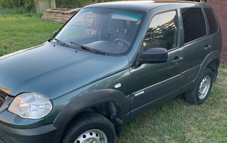 Chevrolet Niva I рестайлинг, 2012 год, 480 000 рублей, 3 фотография