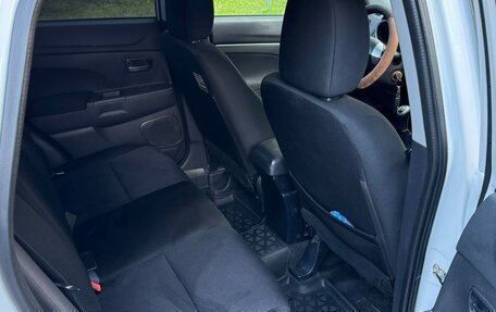 Mitsubishi ASX I рестайлинг, 2013 год, 950 000 рублей, 11 фотография