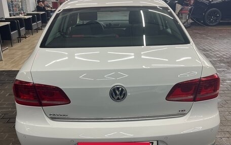 Volkswagen Passat B7, 2013 год, 1 300 000 рублей, 11 фотография