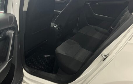 Volkswagen Passat B7, 2013 год, 1 300 000 рублей, 17 фотография