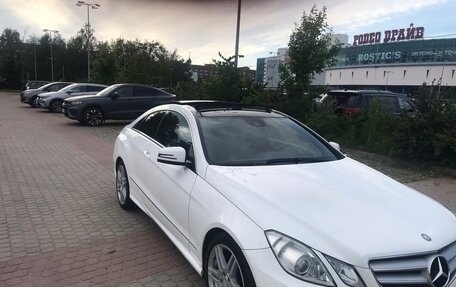 Mercedes-Benz E-Класс, 2013 год, 1 550 000 рублей, 2 фотография