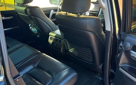 Toyota Land Cruiser 200, 2018 год, 8 000 000 рублей, 13 фотография
