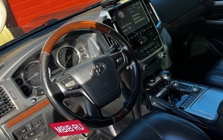 Toyota Land Cruiser 200, 2018 год, 8 000 000 рублей, 10 фотография